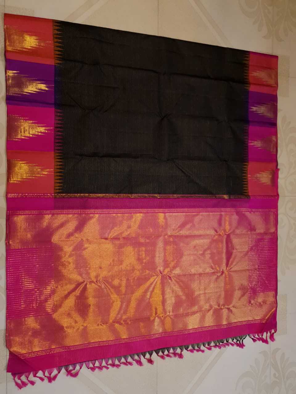 Black Kanchipuram Handloom 2G Gold Korvai Pattu Silk Saree