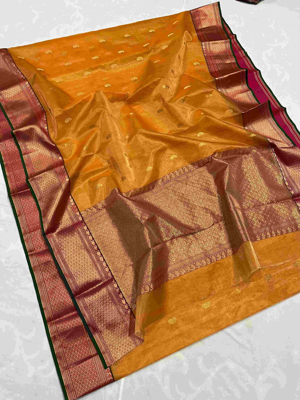 Dual Tone Mustard Chanderi Håndvævet Katan Tissue Silke Saree