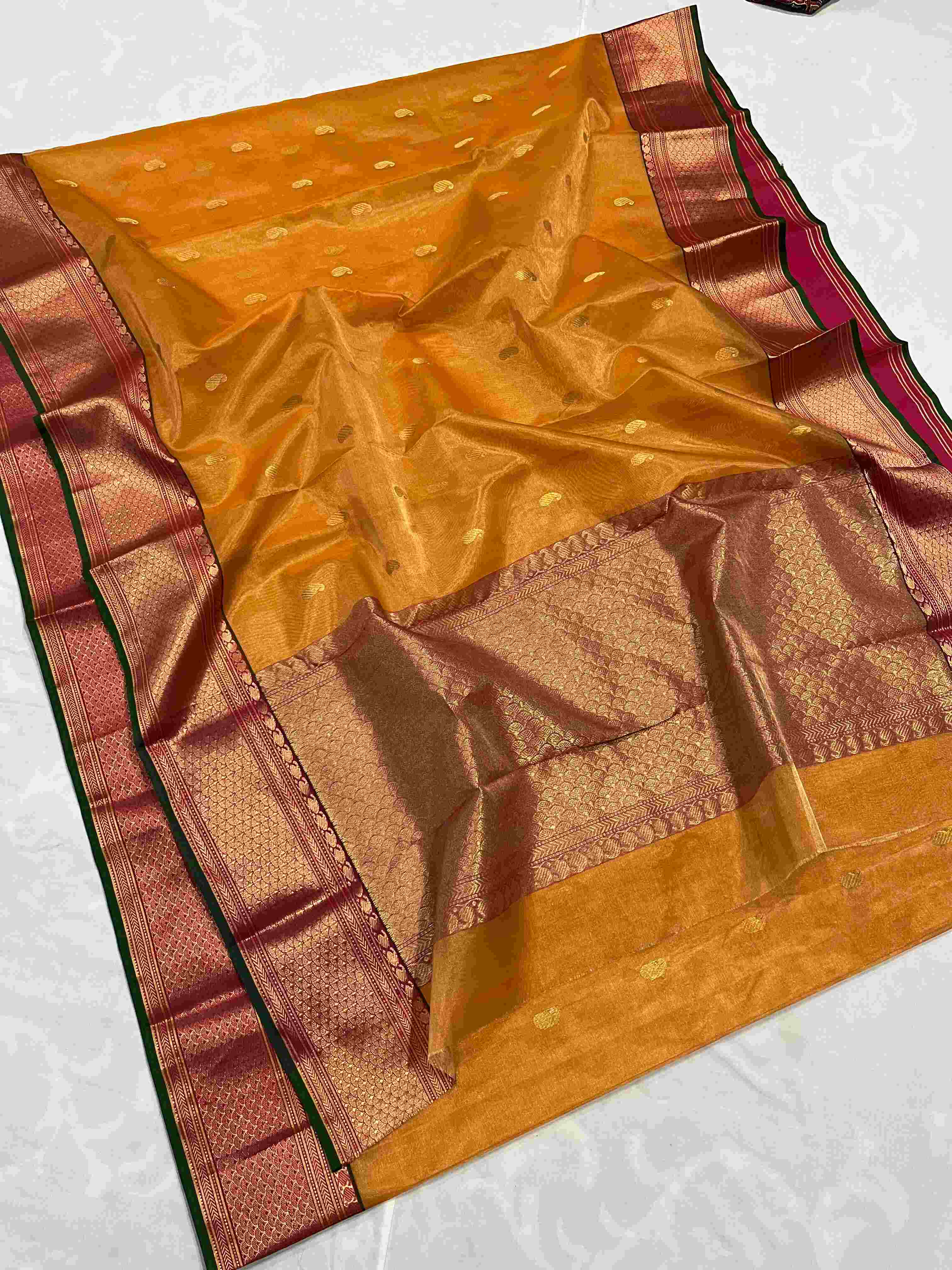 Dual Tone Mustard Chanderi Håndvævet Katan Tissue Silke Saree