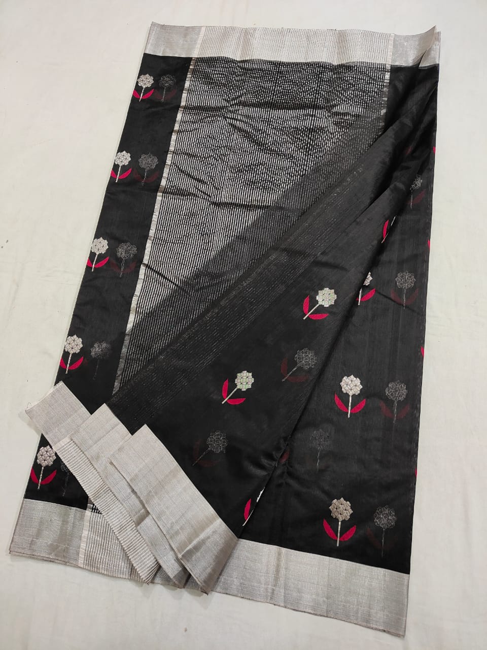 Sort Chanderi Håndvævet Pattu Silk Meenakari Saree