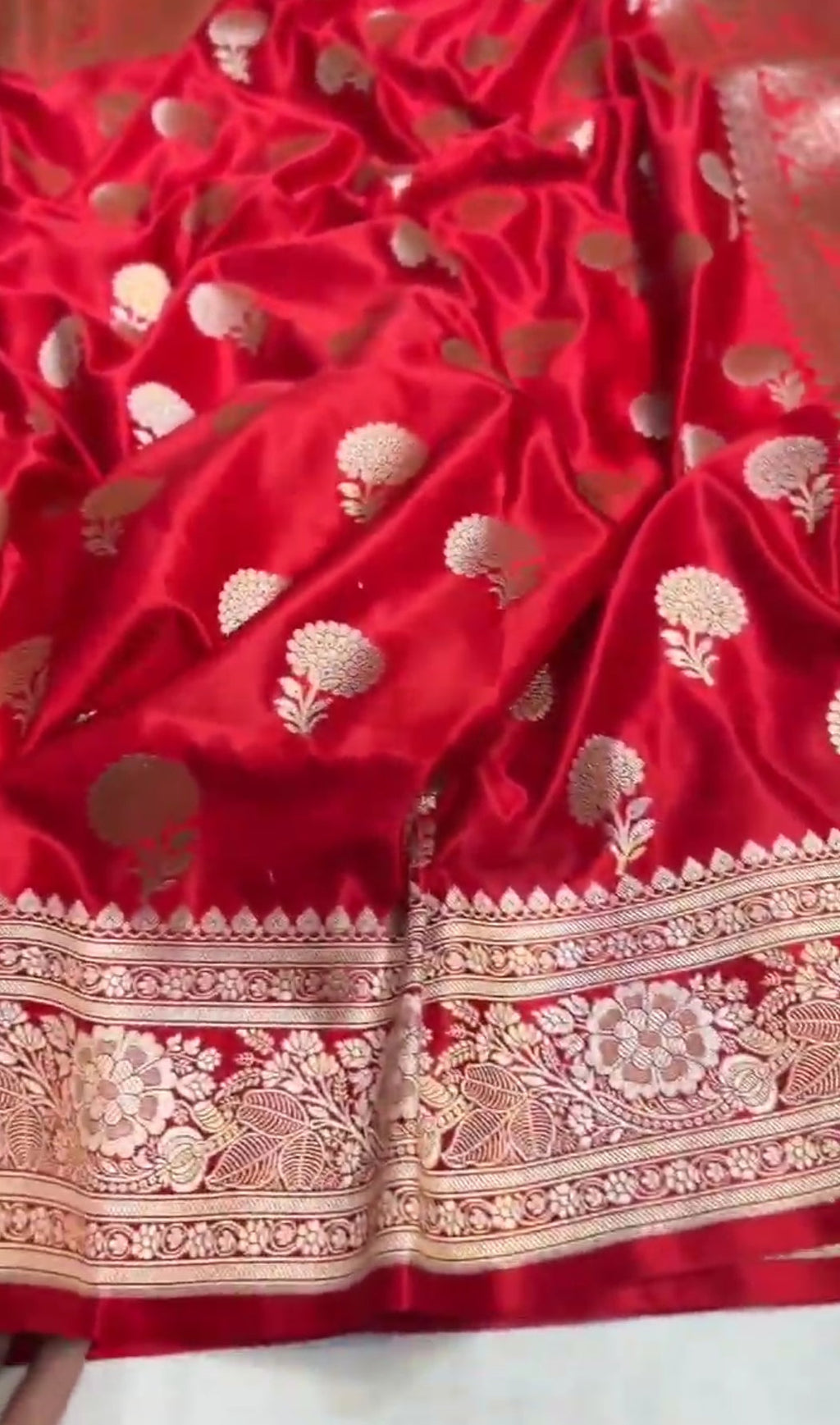 Red Banarasi Mashru Soft Silk Saree