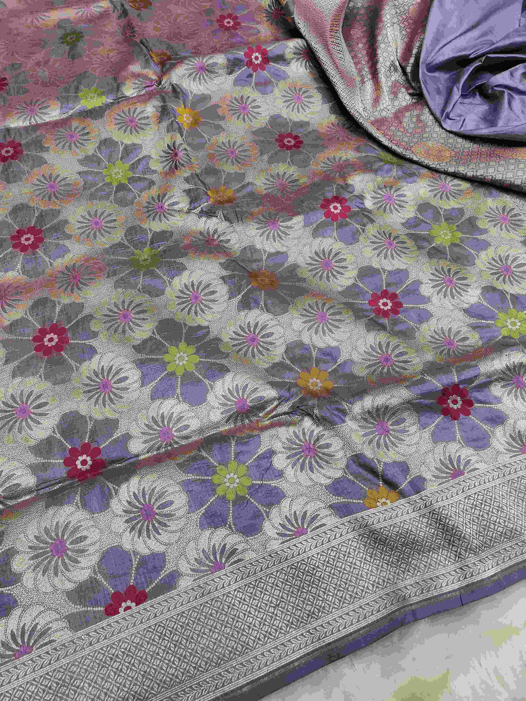 Lavender Banarasi Handloom Katan Silk Meenakari Saree