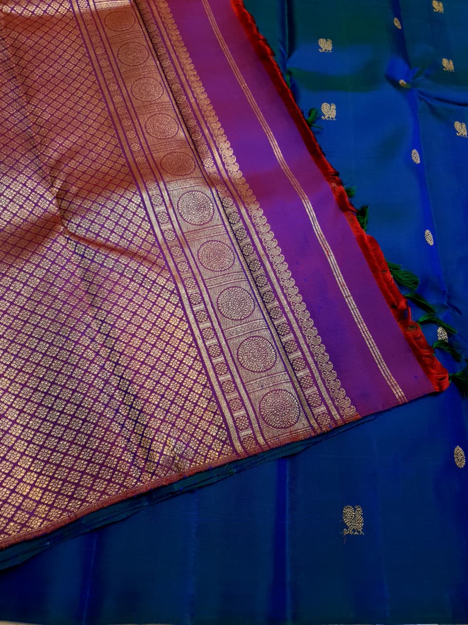 Dark Blue Kanchipuram Handloom 3G Pure Gold Pattu Silk Saree