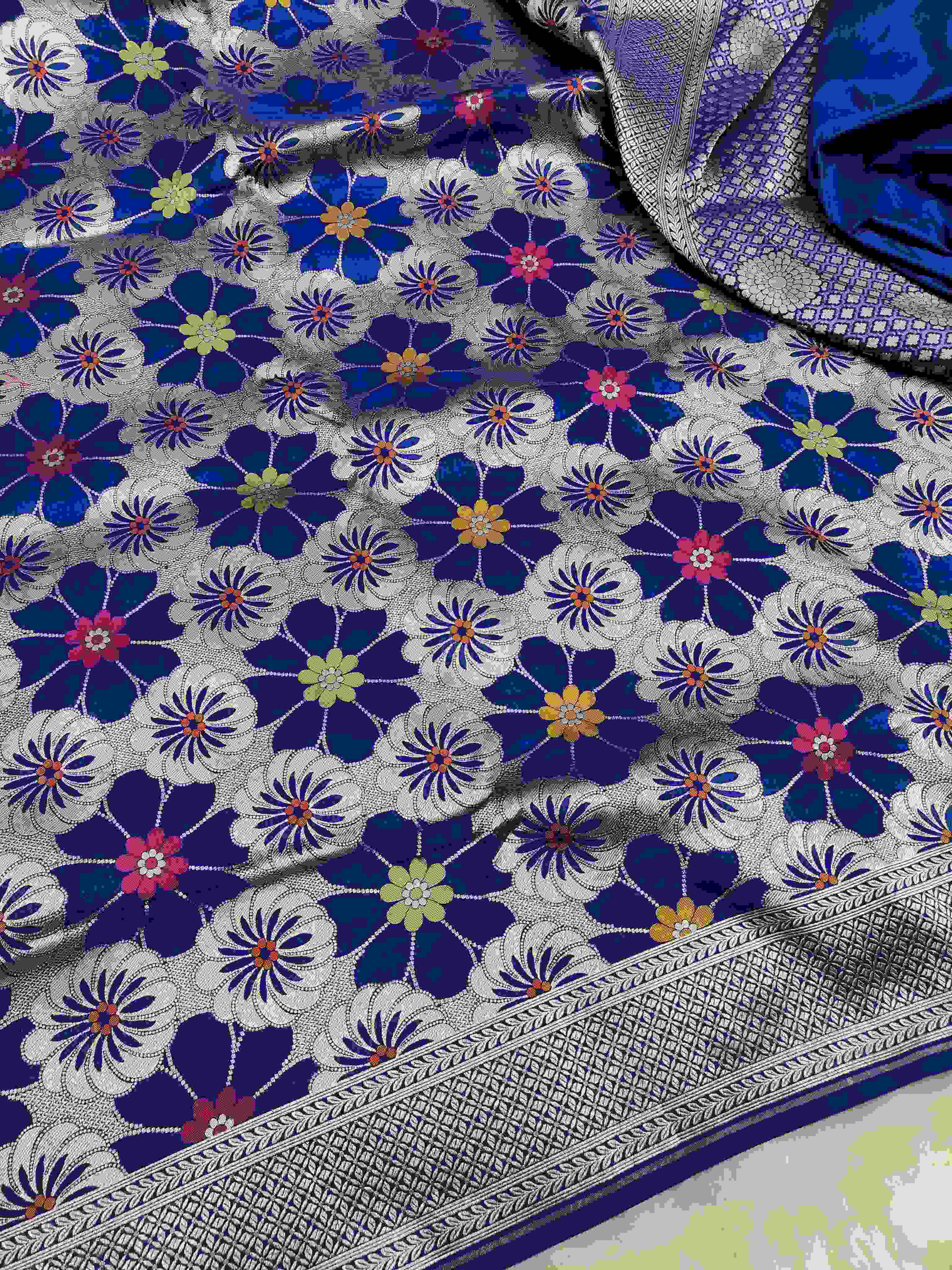 Royal Blue Banarasi Håndvæv Katan Silk Meenakari Saree