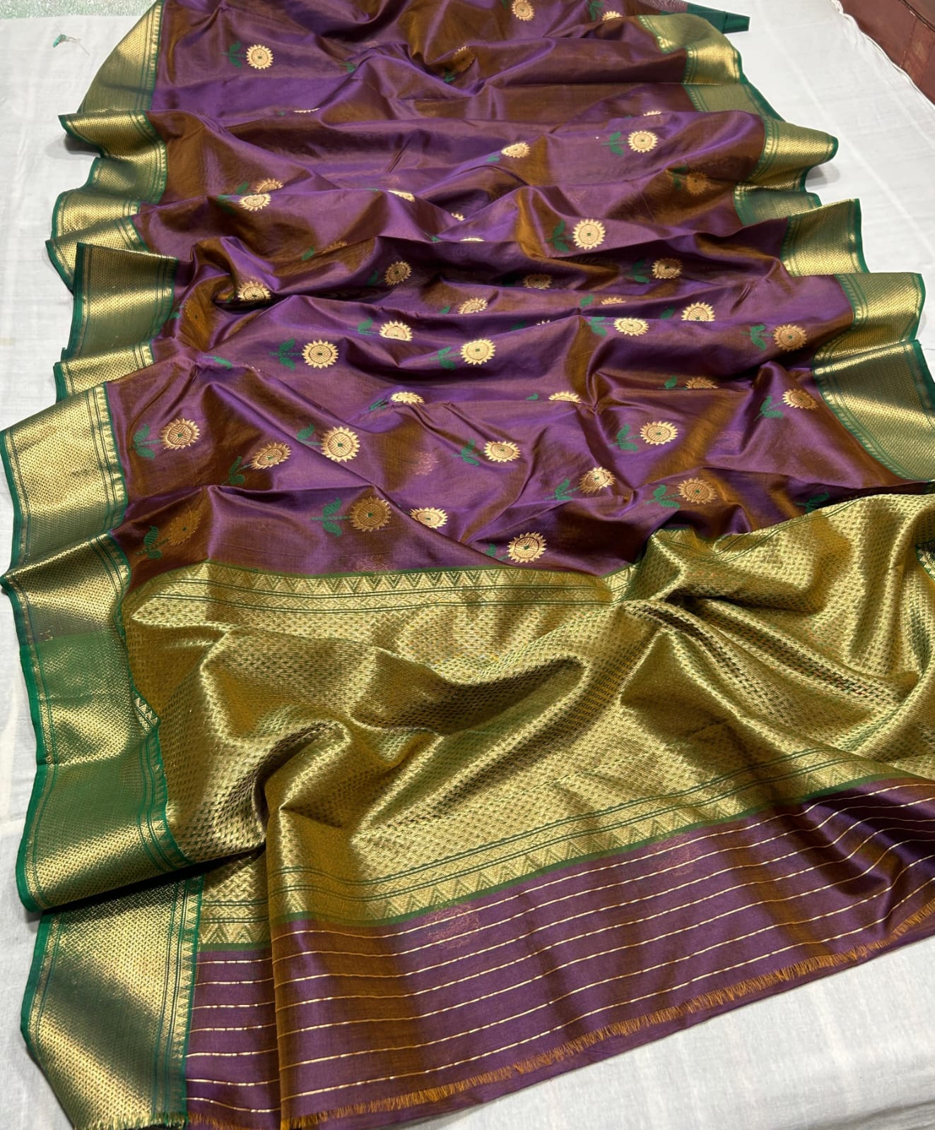 Dual Tone Purple Chanderi Handloom Pattu Silk Meenakari Nakshi Saree