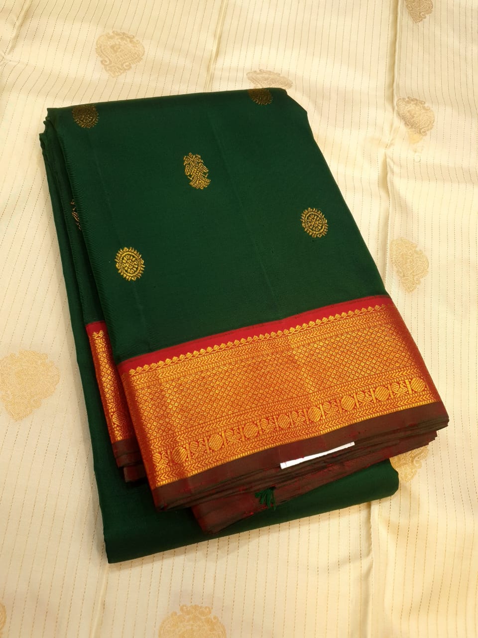 Bottle Green Kanchipuram Handloom 2G Gold Pattu Silk Saree