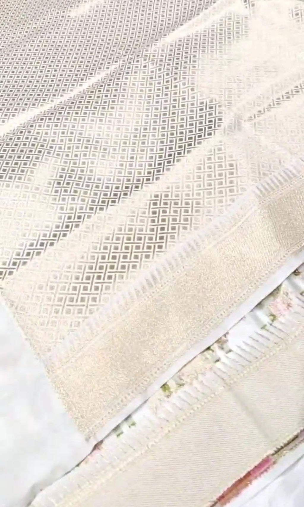 Cream Banarasi Soft Katan Silk Tilfi Meenakari Saree
