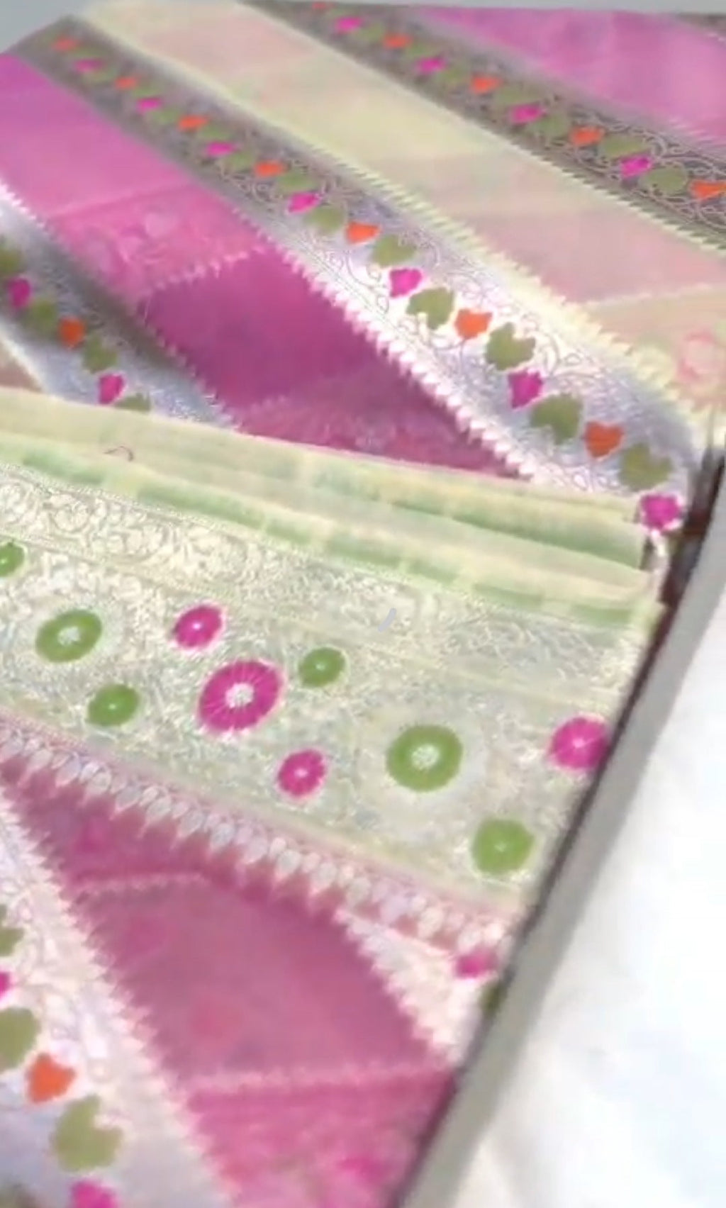 Lemon Banarasi Handloom Kora Organza Silk Meenakari Saree