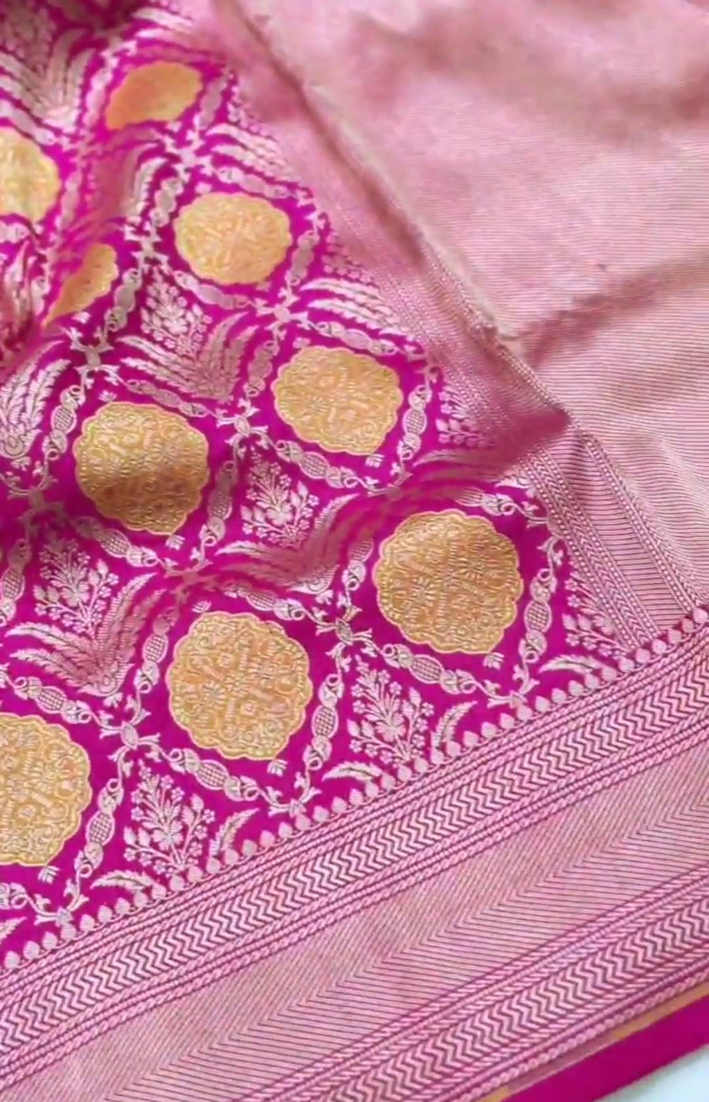 Dual Tone Hot Pink Banarasi Handloom Katan Silk Sona Rupa Saree