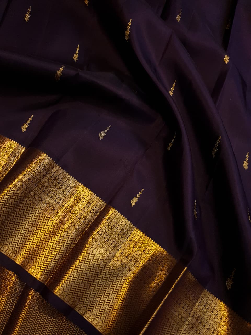 Dark Purple Kanchipuram Handloom 2G Gold Pattu Silk Saree