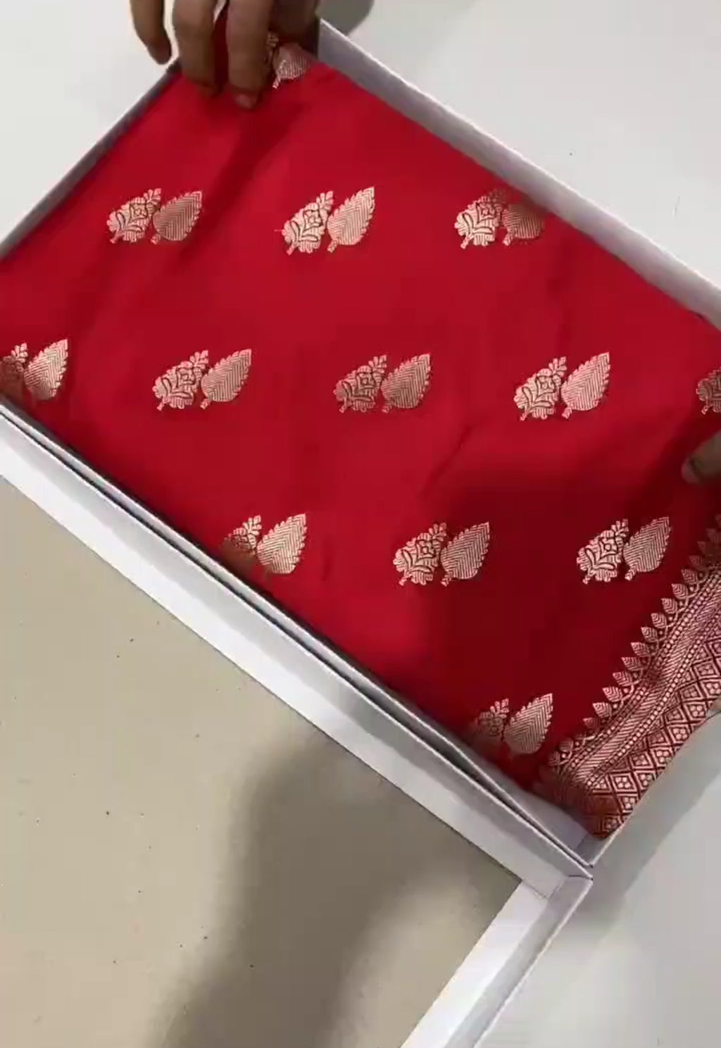 Rustic Red Banarasi Mashru Soft Silk Saree