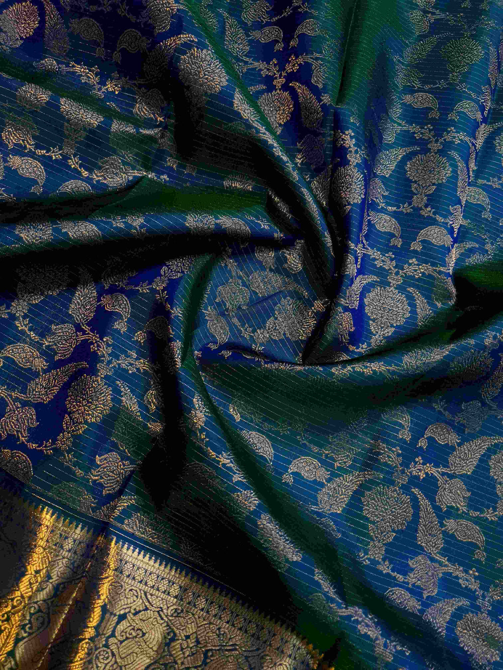 Peacock Blue Kanchipuram Handloom 2G Gold Vairaoosi Silk Saree