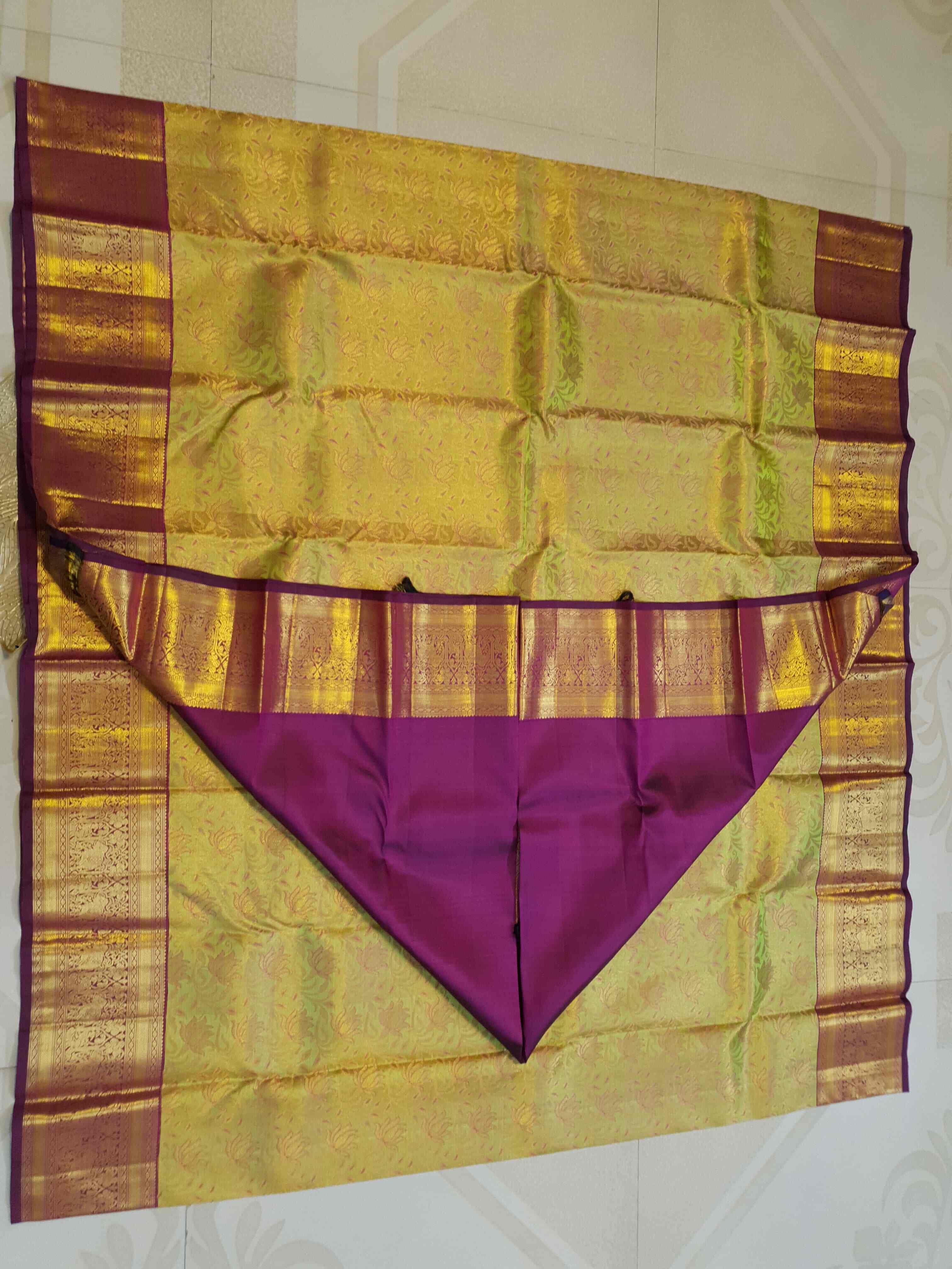 Lime Green Kanchipuram Handloom 2G Gold Pattu Silk Saree