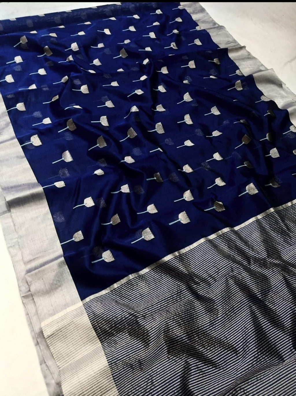Midnight Blue Chanderi Håndvæv Pattu Silk Meenakari Saree
