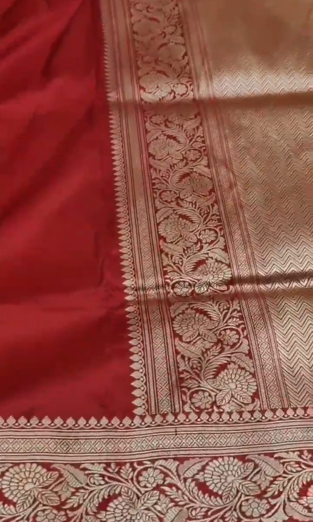 Dual Tone Rustic Red Banarasi Handloom Katan Silk Meenakari Saree