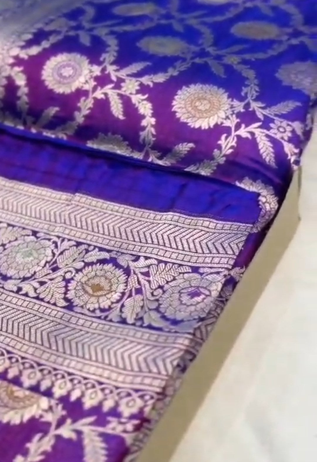 Dual Tone Lilla Banarasi Håndvæv Katan Silk Meenakari Saree