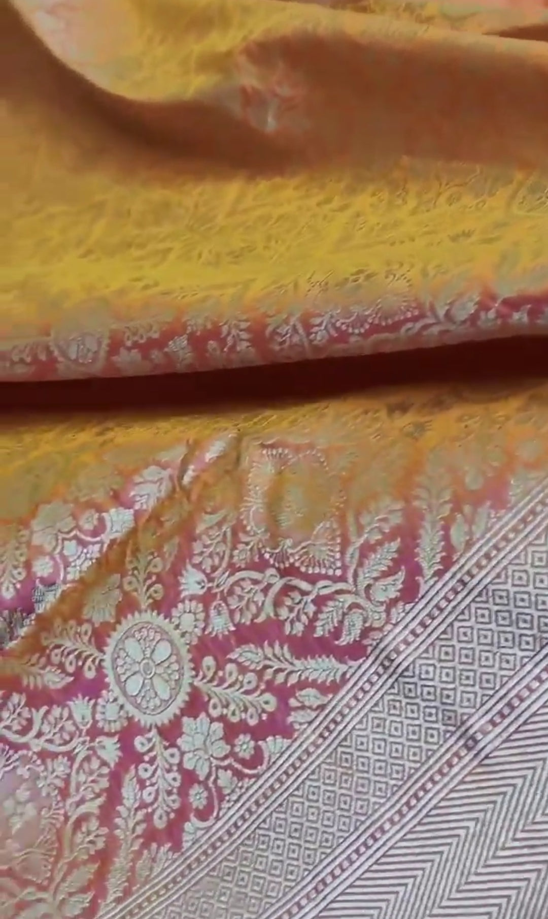 Dual Tone Peach Banarasi Handloom Katan Silk Brocade Saree