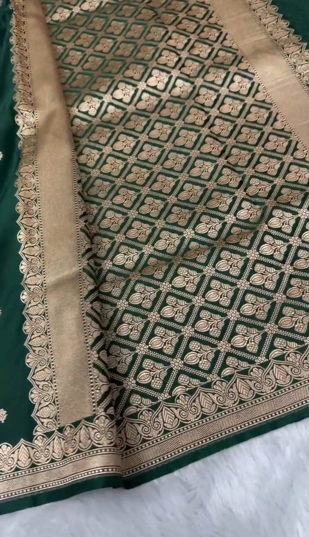 Dark Green Banarasi Mashru Soft Silk Saree