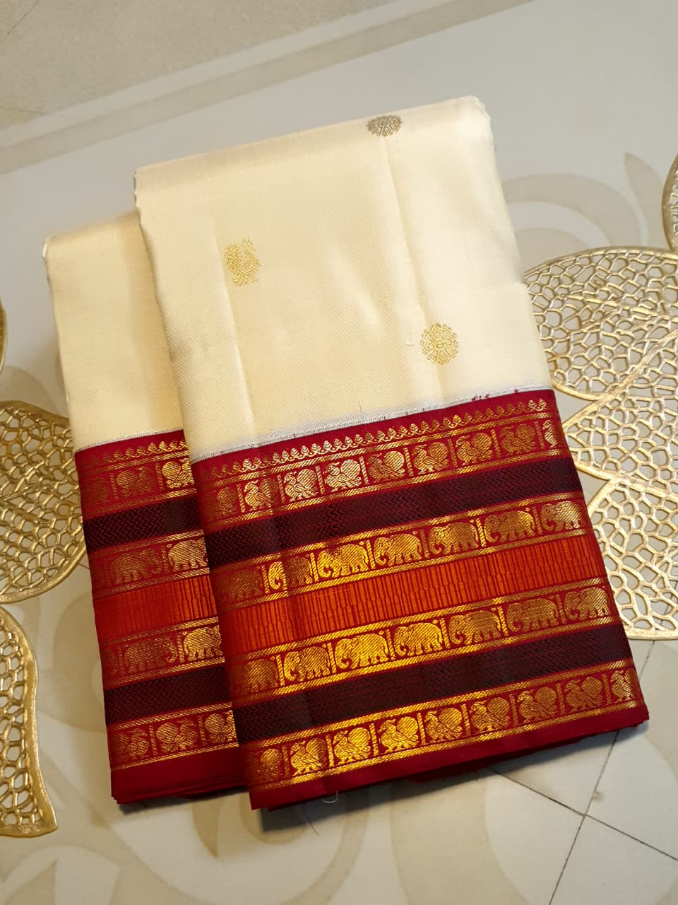 Cream Kanchipuram Handloom 2G Gold Korvai Silk Saree