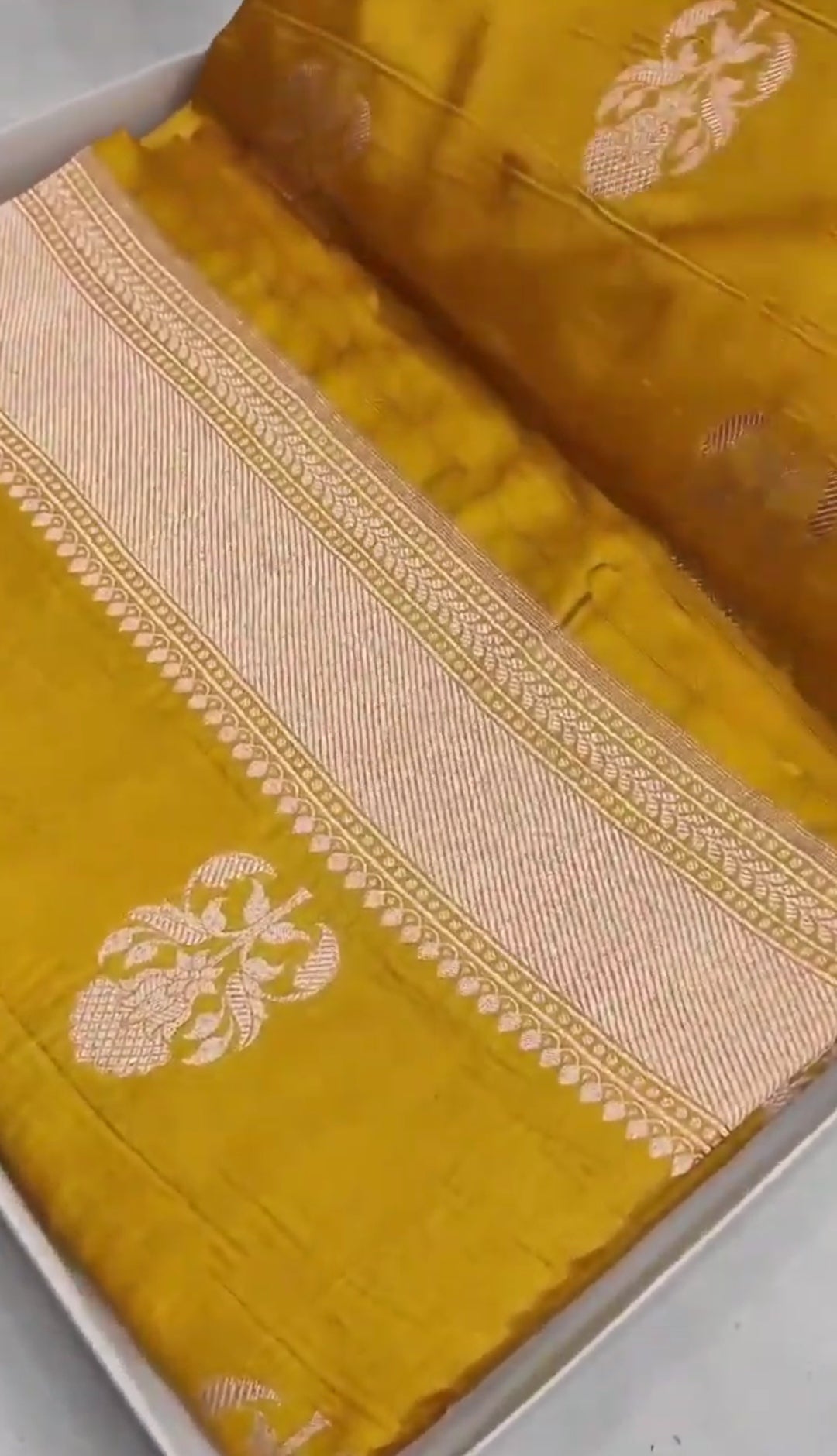 Gold Banarasi Handloom Katan Silk Saree