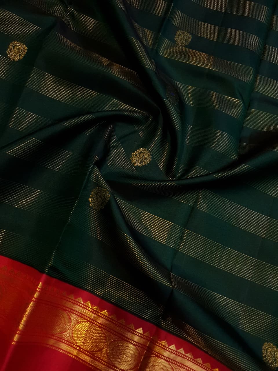 Bottle Green Kanchipuram Handloom 2G Gold Korvai Silk Saree