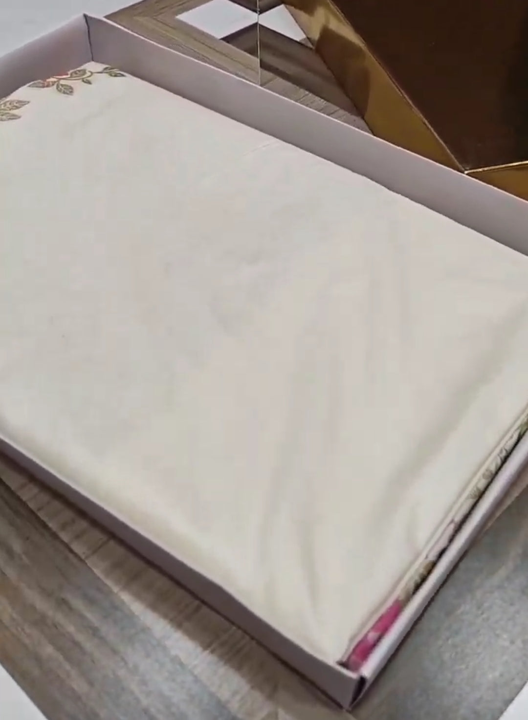 Cream Banarasi Semi Katan Silk Tilfi Meenakari Saree