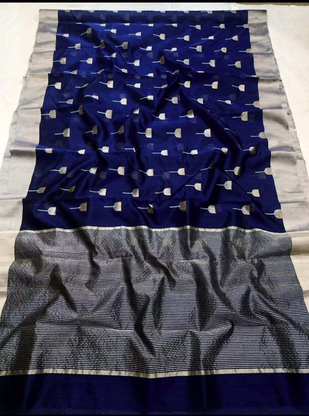 Midnight Blue Chanderi Håndvæv Pattu Silk Meenakari Saree