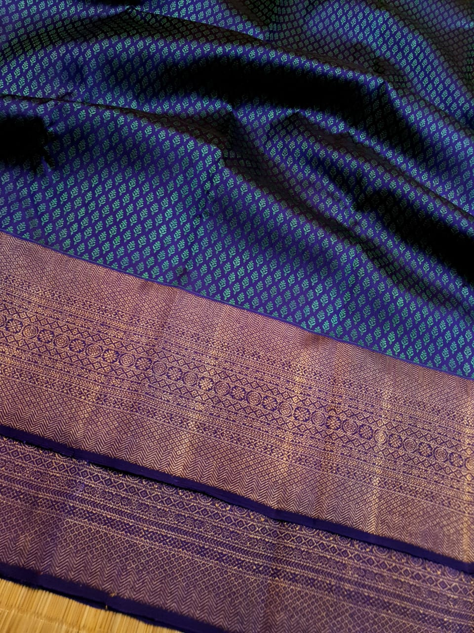 Midnight Blue Kanchipuram Handloom 2G Gold Pattu Silk Saree
