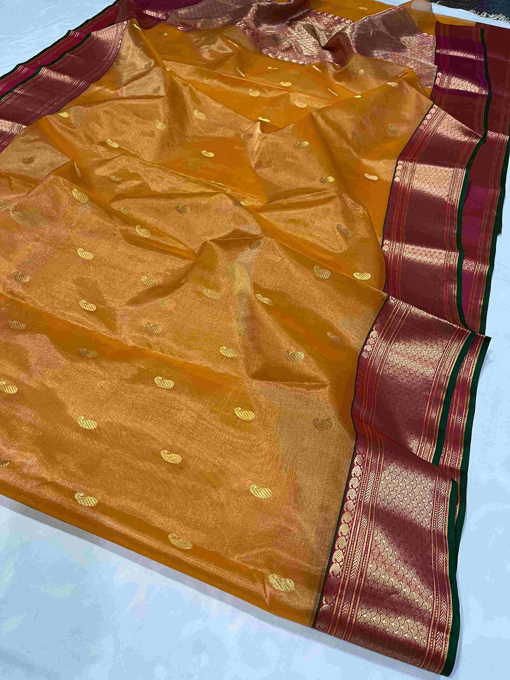 Dual Tone Mustard Chanderi Håndvævet Katan Tissue Silke Saree