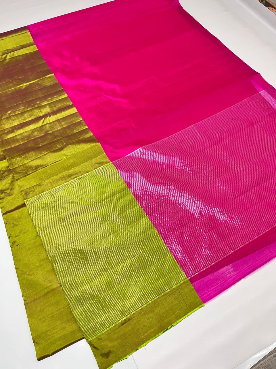 Dark Pink Chanderi Handloom Pattu Silk Mashru Borders Saree