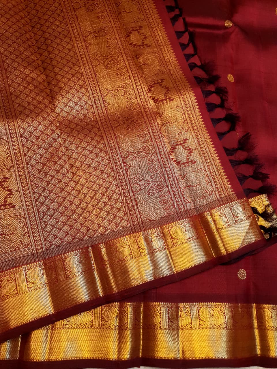 Maroon Kanchipuram Handloom 3G Pure Gold Pattu Silk Korvai Saree