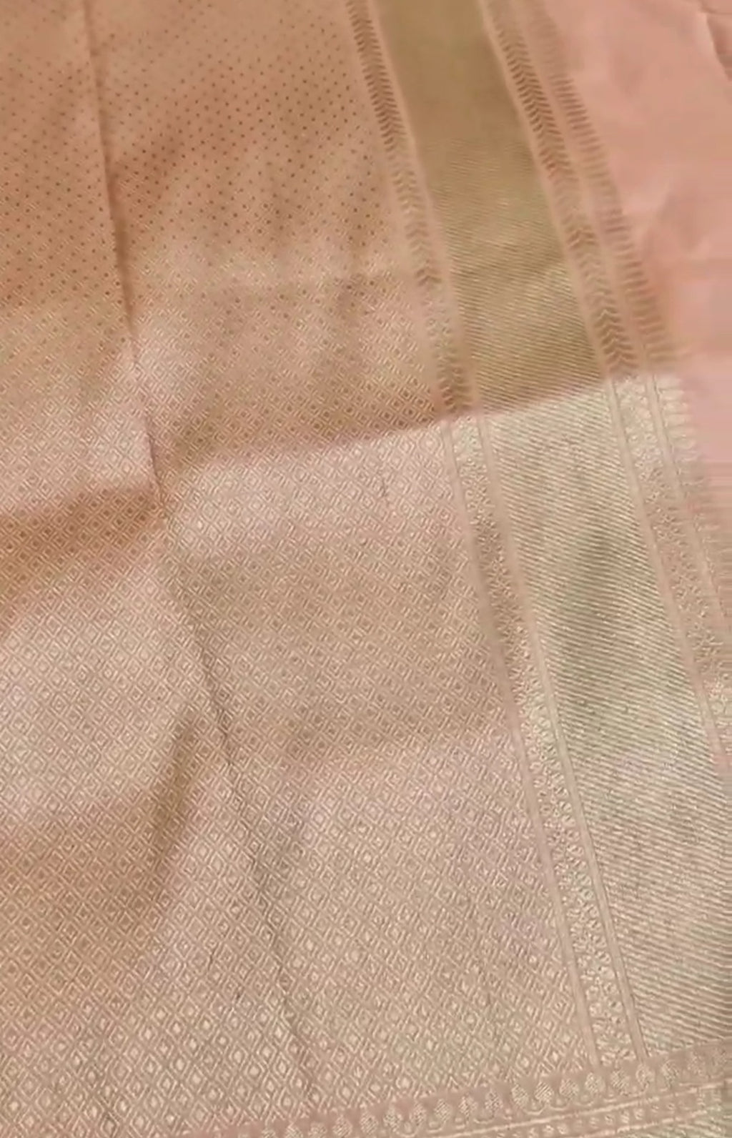 Dual Tone Peach Banarasi Handloom Katan Silk Saree