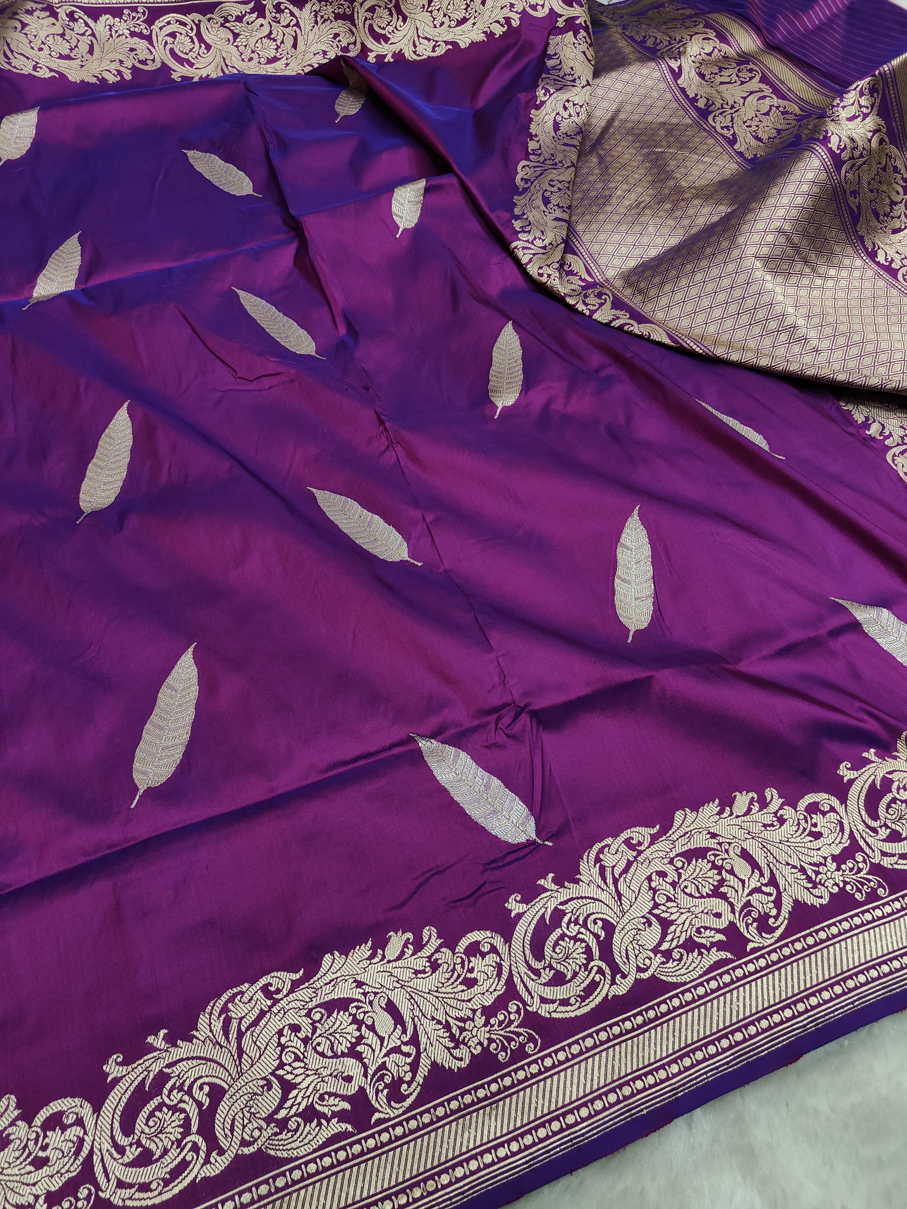 Dual Tone Lilac Banarasi Handloom Katan Silk Meenakari Saree