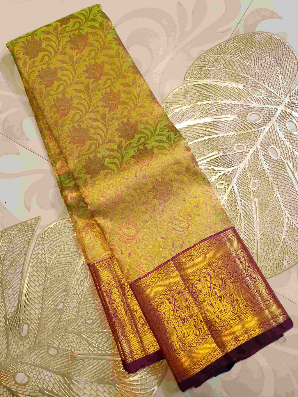 Lime Green Kanchipuram Handloom 2G Gold Pattu Silk Saree