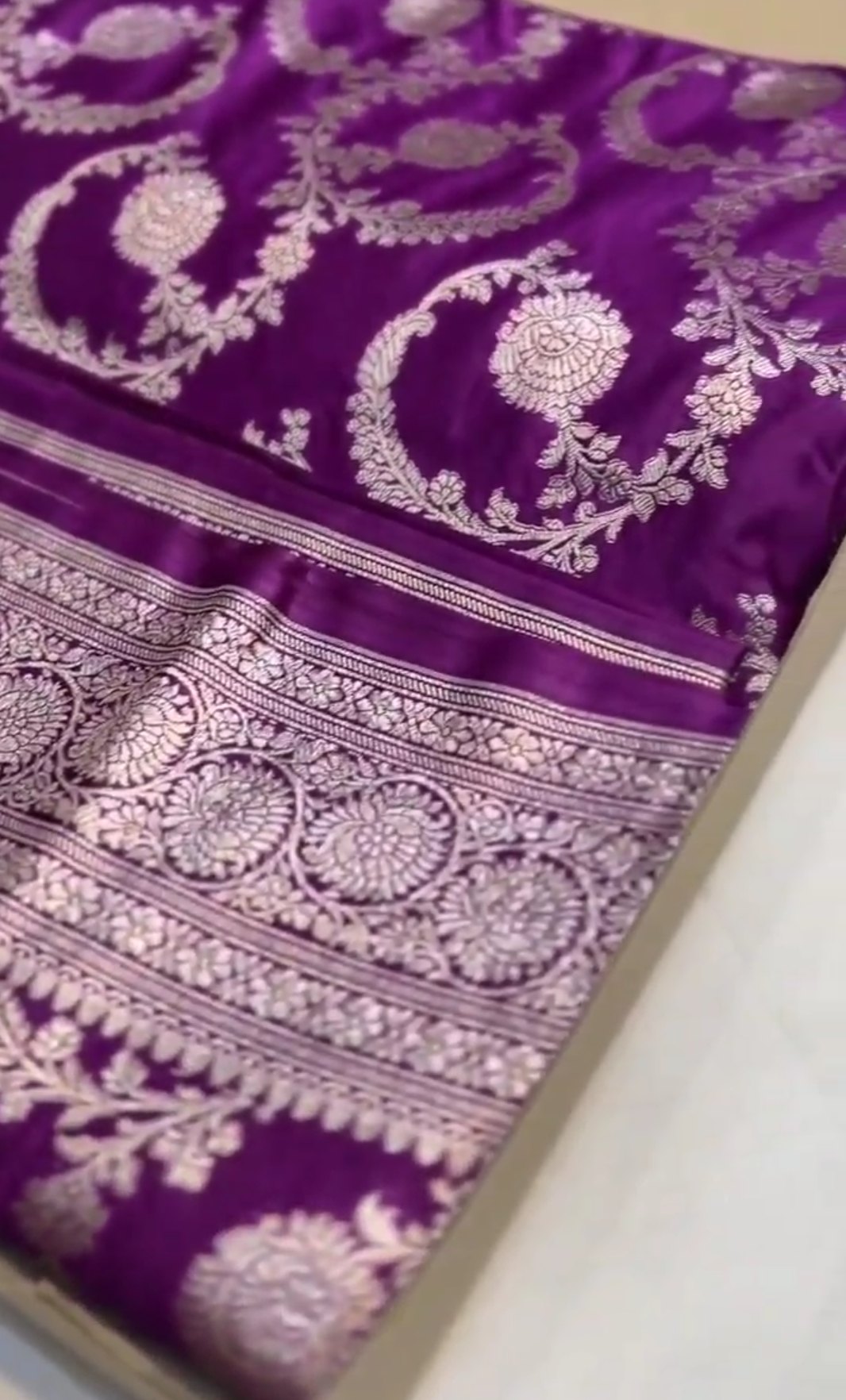 Lilac Banarasi Mashru Soft Silk Saree