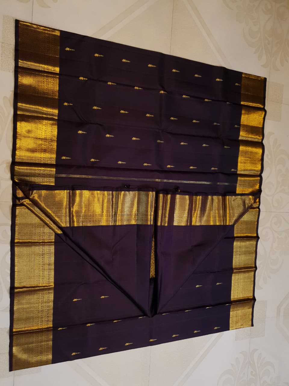 Dark Purple Kanchipuram Handloom 2G Gold Pattu Silk Saree