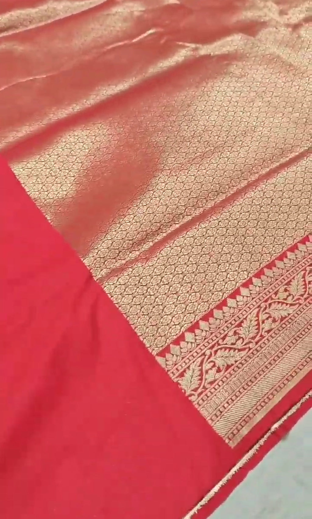 Bright Red Banarasi Soft Katan Silk Tilfi Meenakari Saree