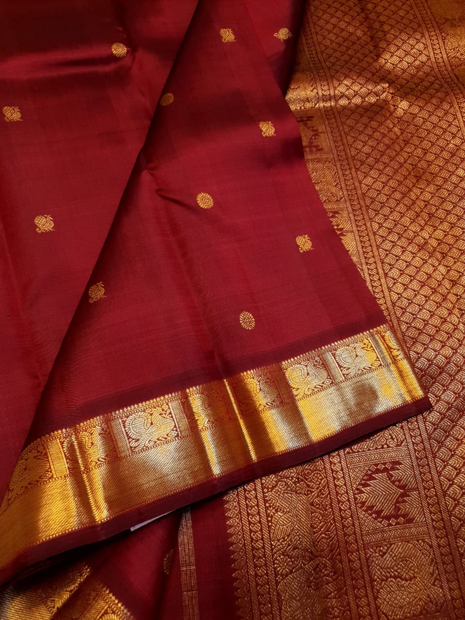 Maroon Kanchipuram Handloom 3G Pure Gold Pattu Silk Korvai Saree