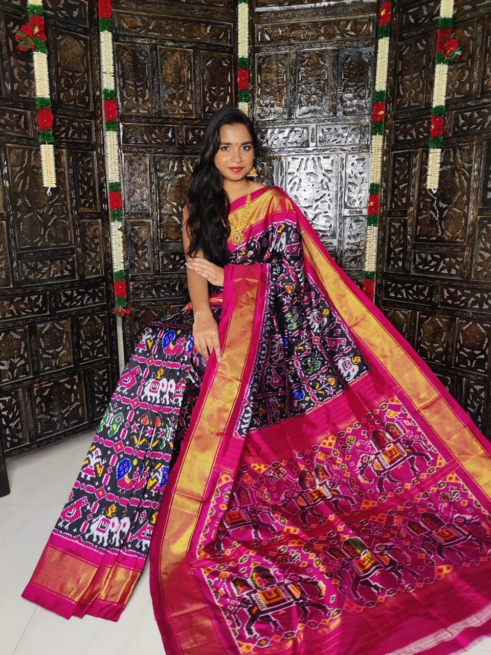 Pochampally Handloom Ikkat/Ikat Madthasu Patola Silk Sarees