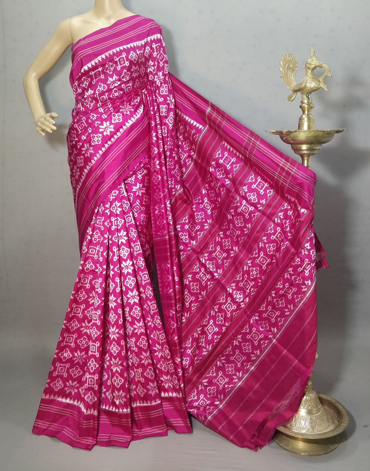 Pochampally Handloom Ikkat/Ikat Patola Silk Sarees