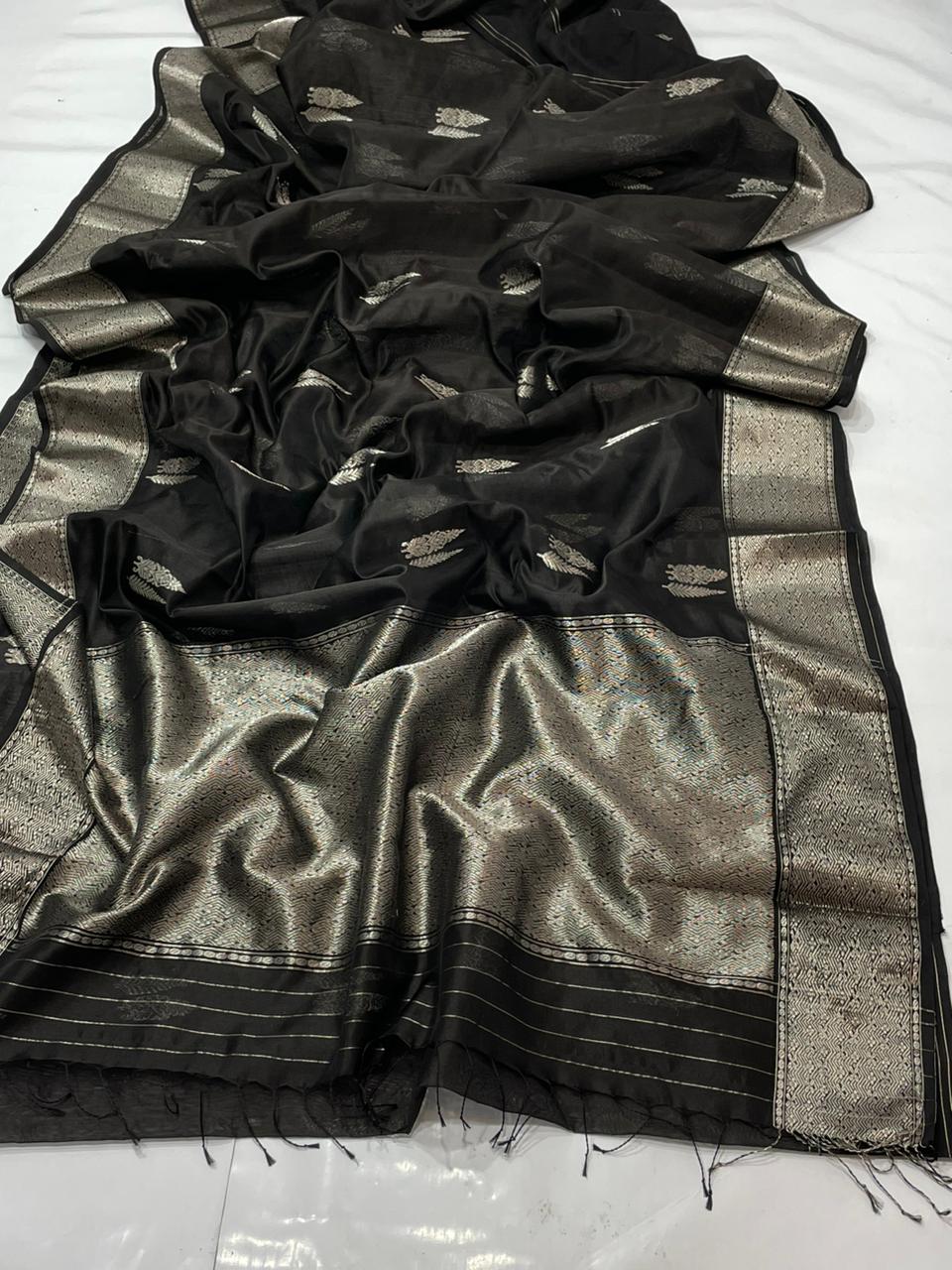 Black Chanderi Handloom Pattu Silk Saree