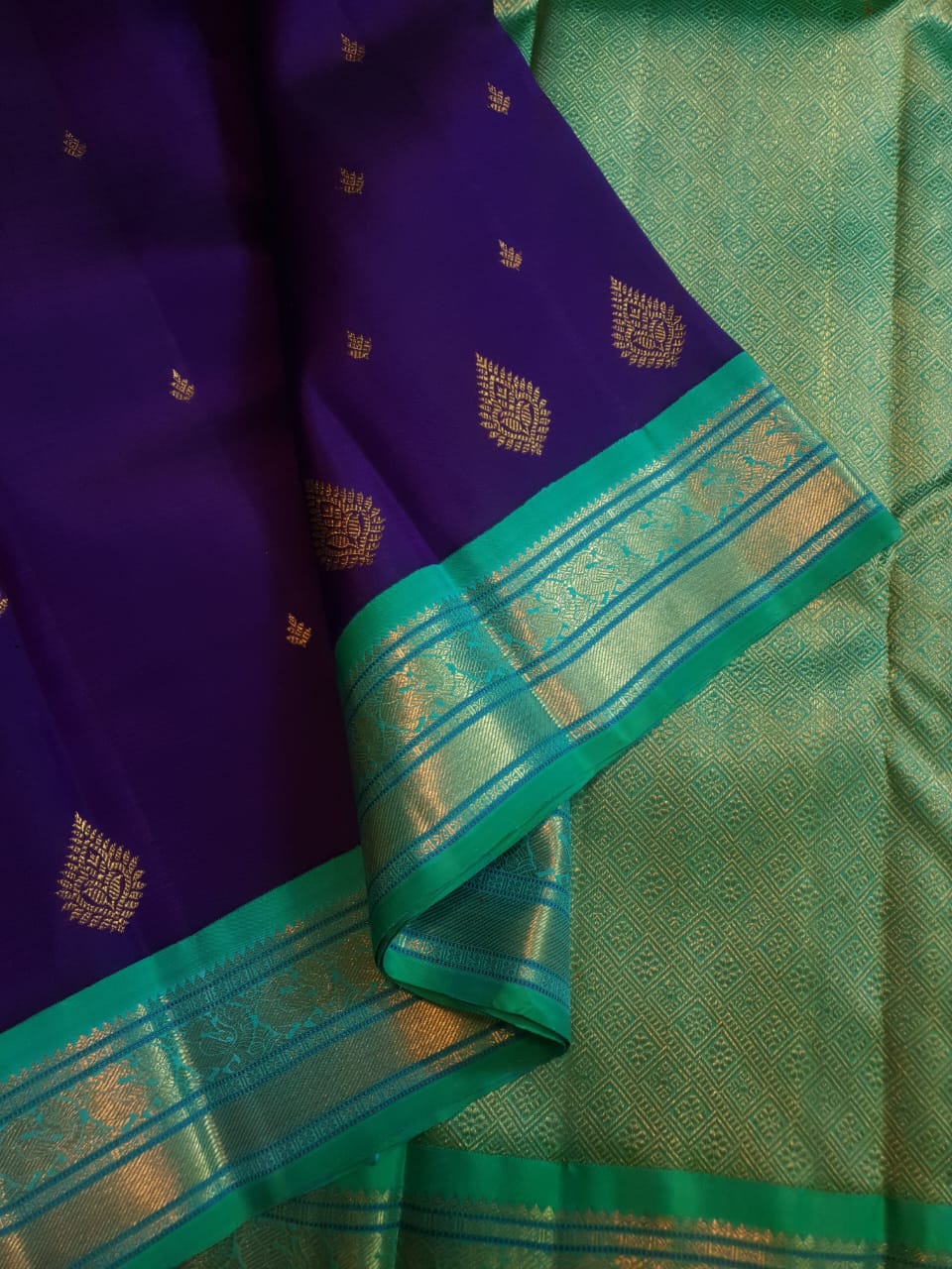 Dual Tone Lilla Kanchipuram Handloom 4G Pure Gold Pattu Silk Saree