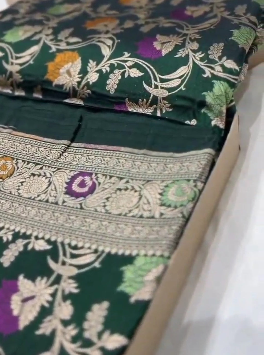 Bottle Green Banarasi Handloom Katan Silk Meenakari Saree