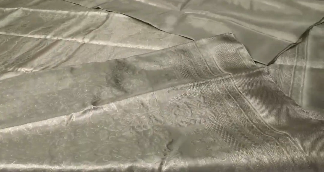 Ivory Kanchipuram Handloom Tissue Brocade Silk Saree
