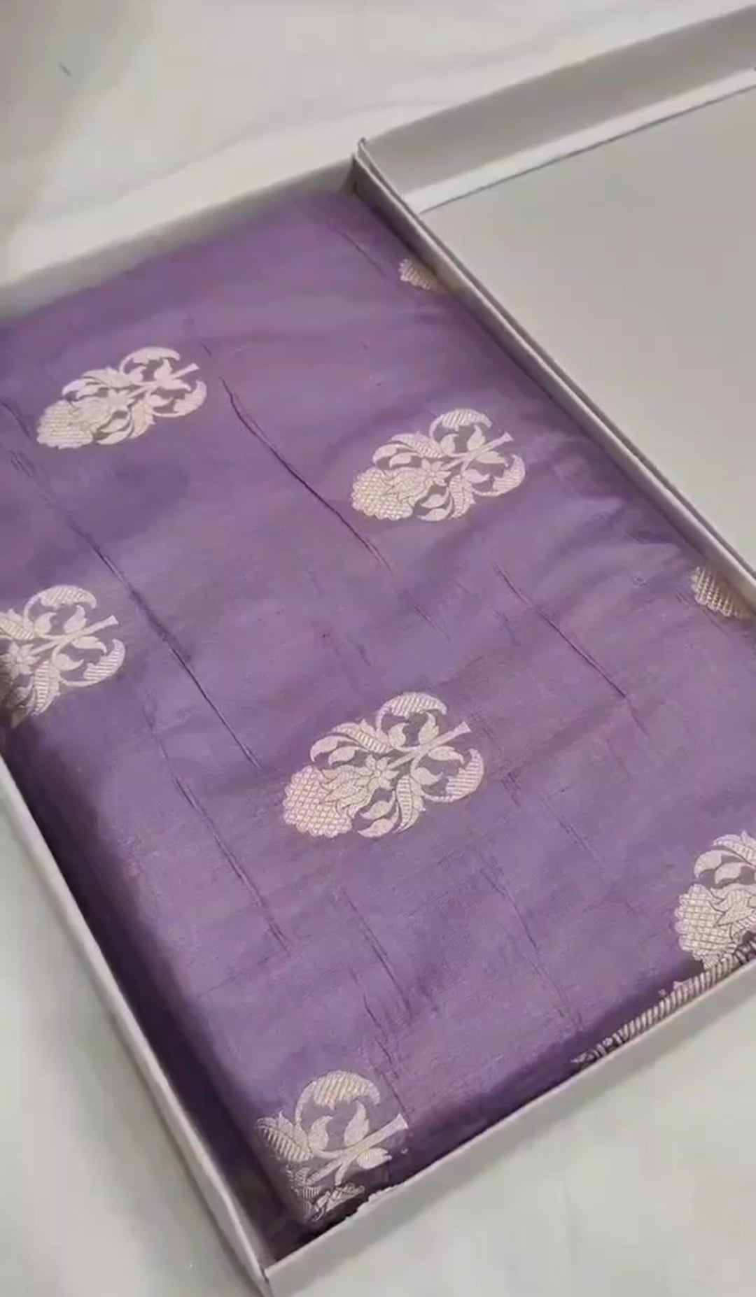 Lavendel Banarasi håndvævet Katan Silk Saree