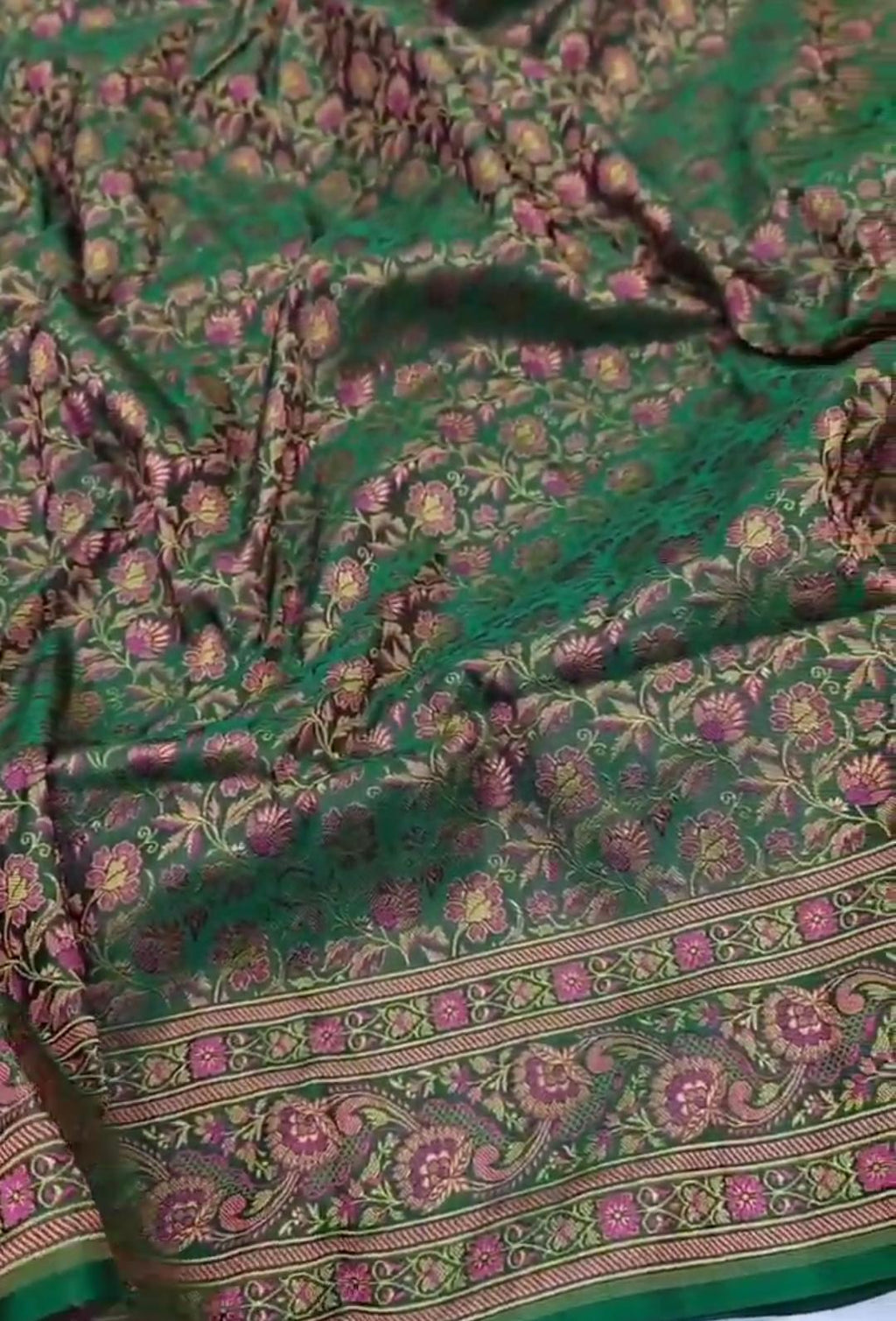 Green Banarasi Semi Katan Silk Tanchoi Brocade Saree