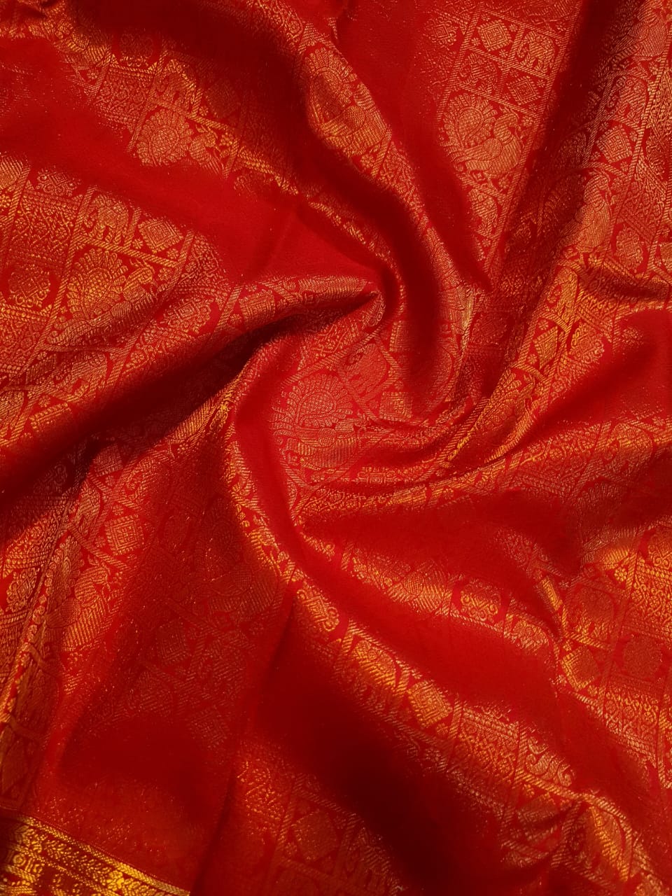 Chilly Red Kanchipuram Handloom 2G Gold Pattu Silk Saree