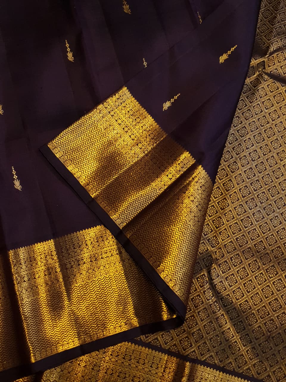 Dark Purple Kanchipuram Handloom 2G Gold Pattu Silk Saree