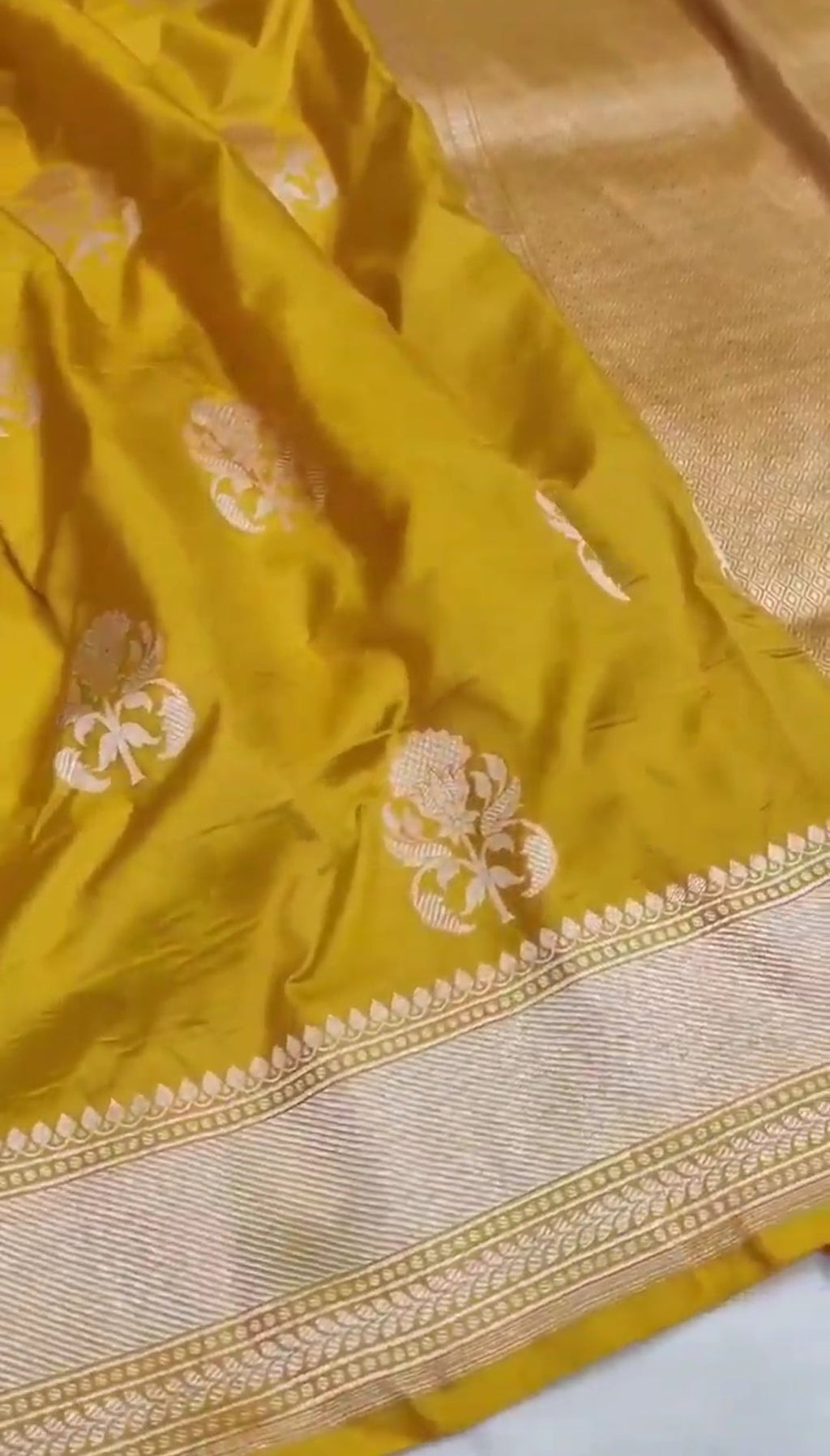 Gold Banarasi Handloom Katan Silk Saree