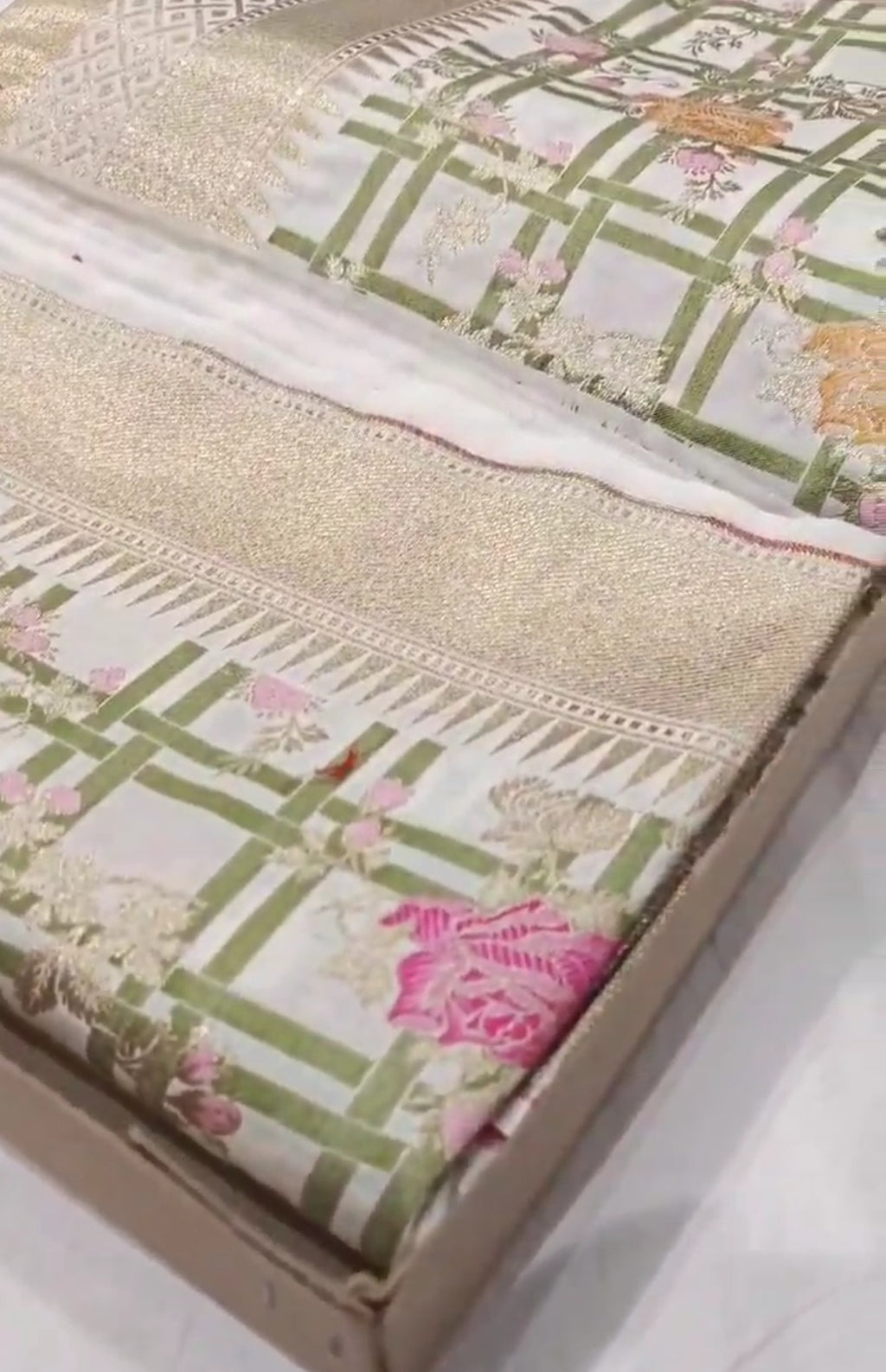 Cream Banarasi Soft Katan Silk Tilfi Meenakari Saree